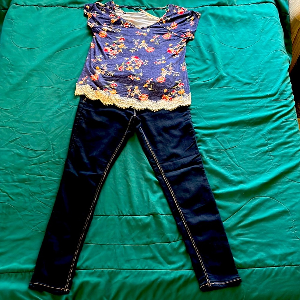 BEST Jordache stretch Jeans size 12 with Rewind Top Size Large